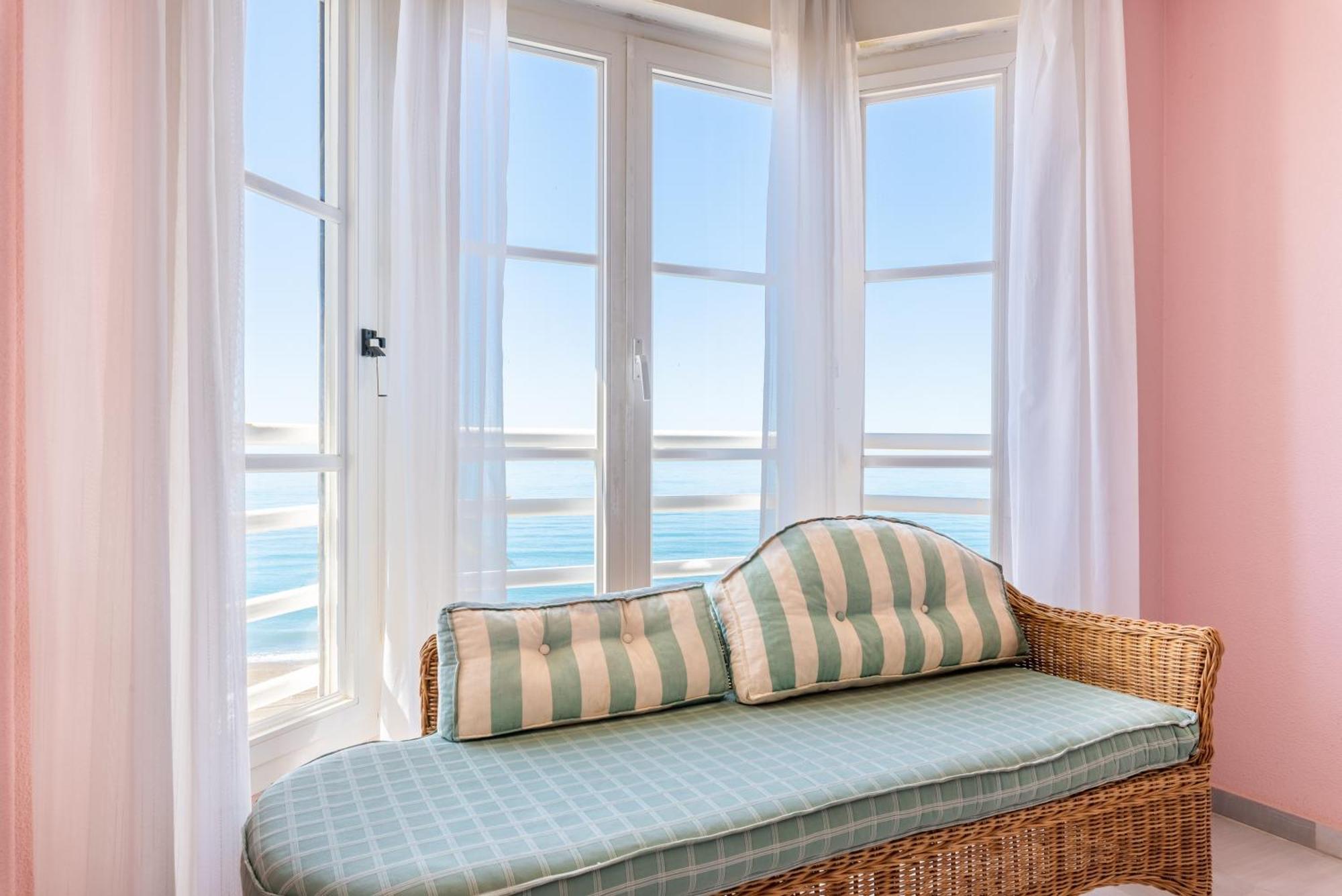 Wintowinrentals 1ª Linea De Playa, Parking Y Wifi Rincón de la Victoria Εξωτερικό φωτογραφία
